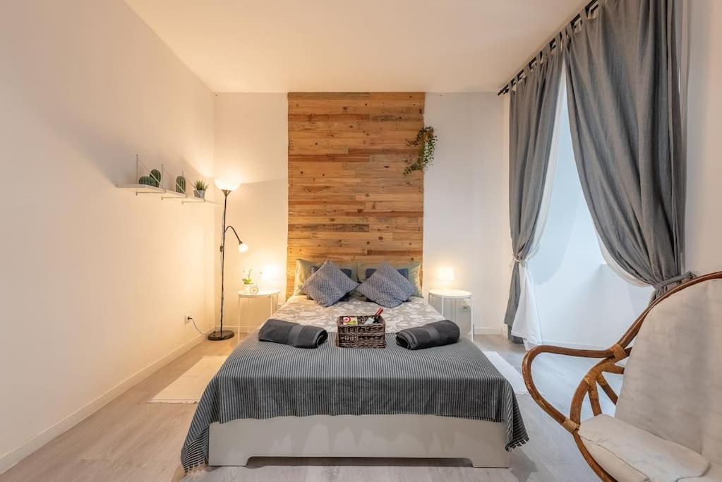 Modern Rustic Apartment In Graca Lisbon Exterior photo